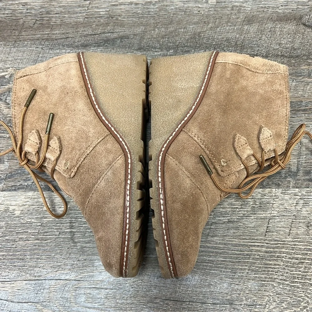 Toms DESERT Women’s Suede Wedge Booties Size 7